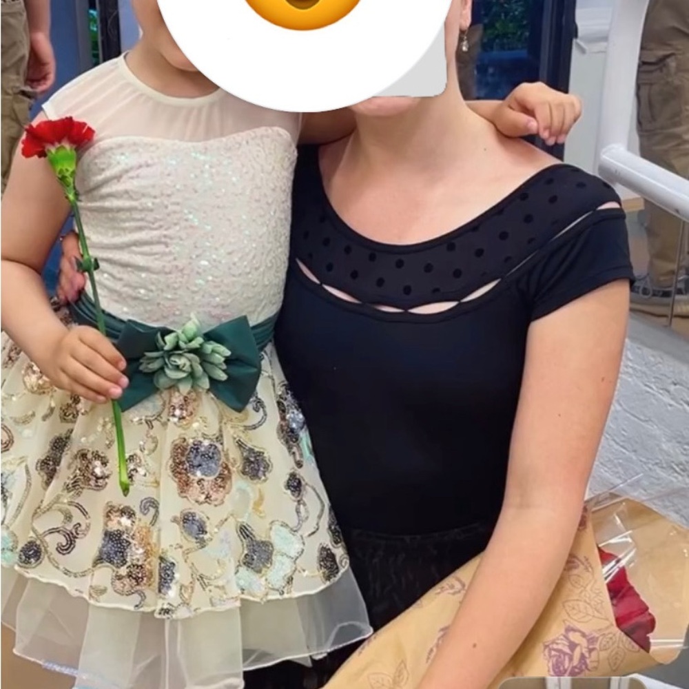 Beautiful Ballet dress. Size 5T - 6T. Brand: Weissman